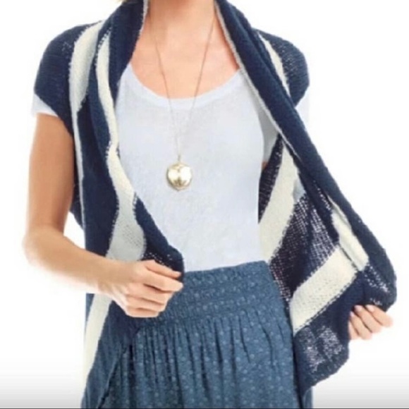 CABI Women's Knit Skipper Vest #679 Blue Cream Wide Stripes Nautical Size Small - Picture 14 of 15